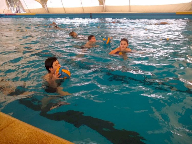 Waterpolo entrena en la PileCAF