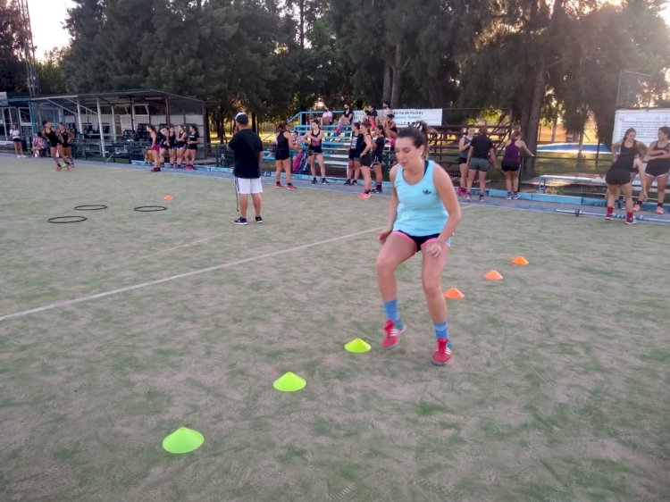Hockey: la Primera entrena en el Anexo