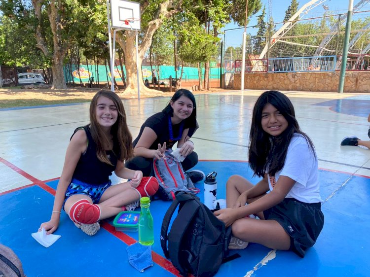 El Minivóley entrena en la Sede