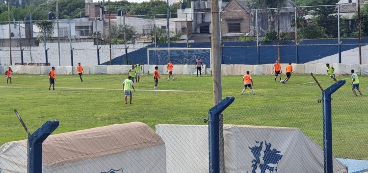 Fútbol: amistoso ante Argentino de Rosario