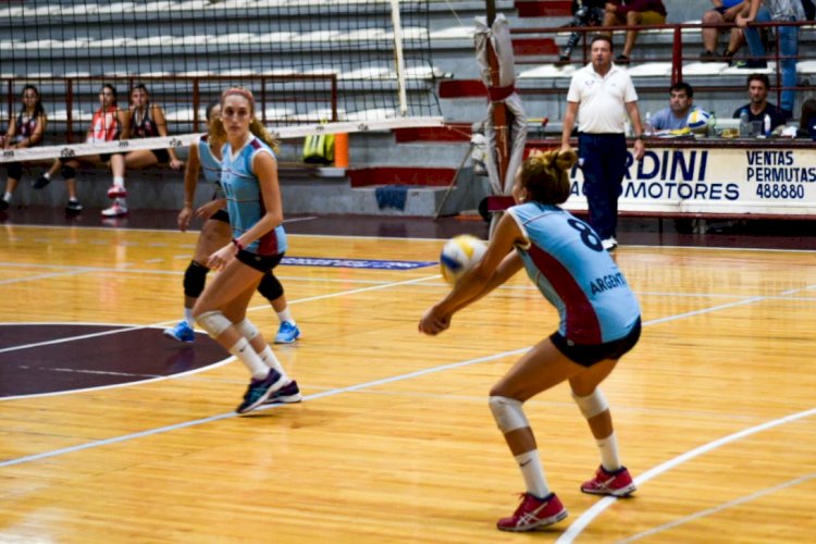 Festejo de la Primera de Vóley en Ramallo