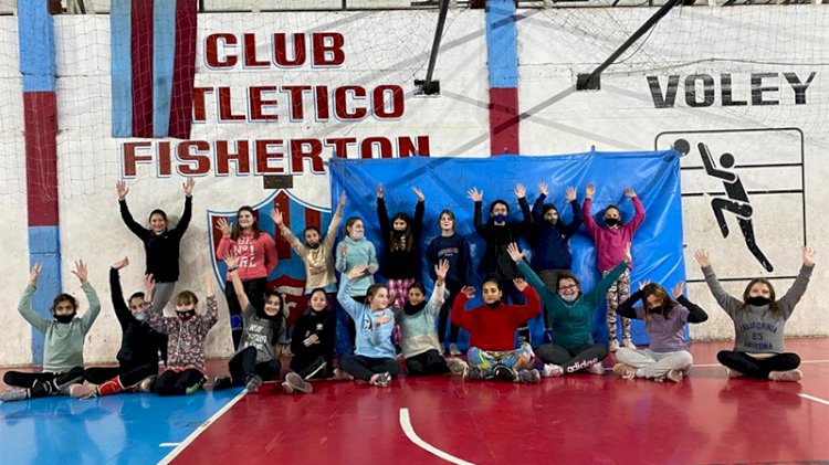 El Mini Vóley sigue con sus entrenamientos