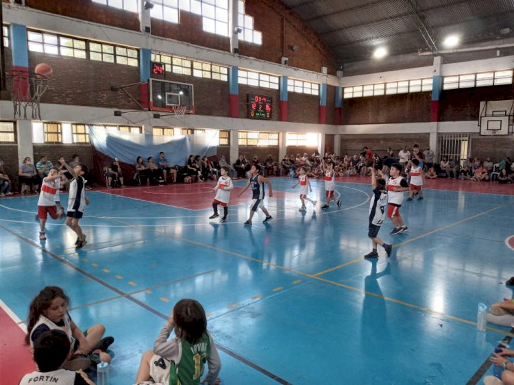 Básquet: la fiesta de los más chicos