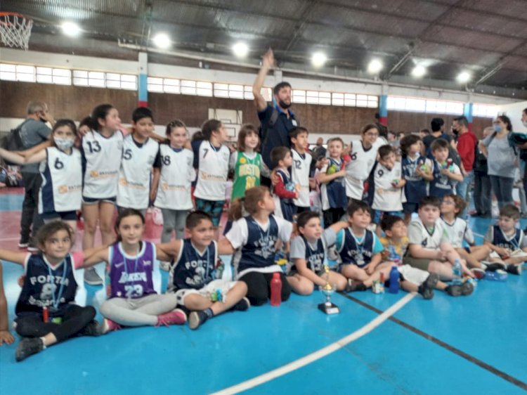 Básquet: la fiesta de los más chicos