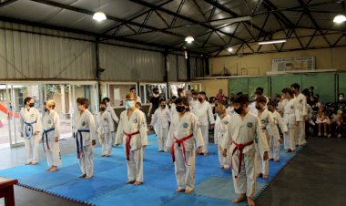 Taekwondo despidió el año con graduaciones