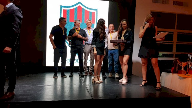 Tenis: entrega de premios de la Rosarina   