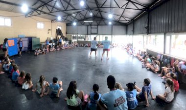 Los chicos disfrutan del Verano en la Colonia