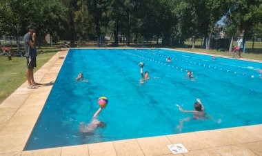 Waterpolo también entrena en el club