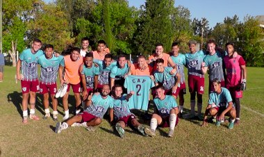 Fútbol: triunfazo de la Primera División