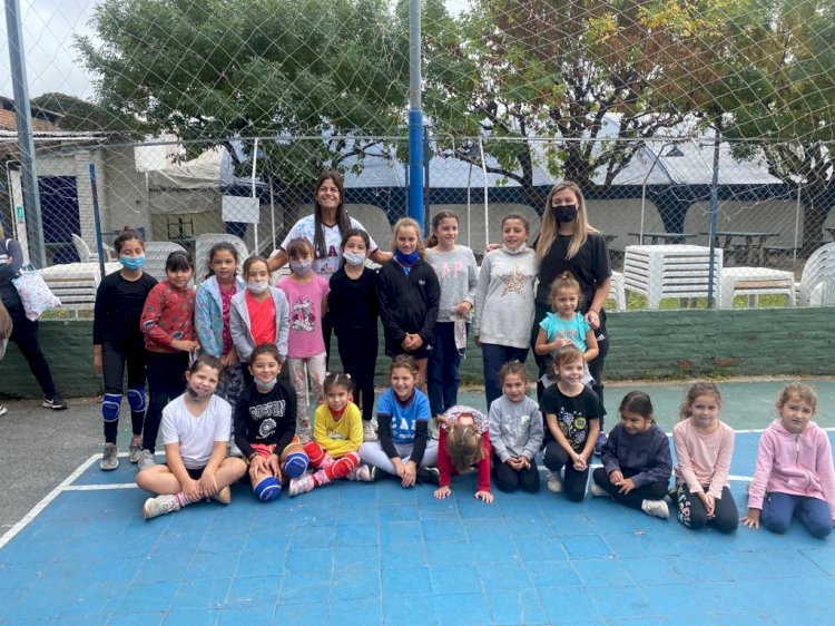 Primer Encuentro de Mini-Vóley