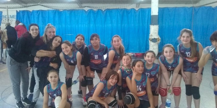 Vóley: Encuentro Sub 12 en El Trébol